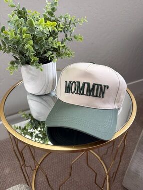 Mommin’ Embroidered Baseball Cap Green Cream Adjustable Hat Gift for Mom